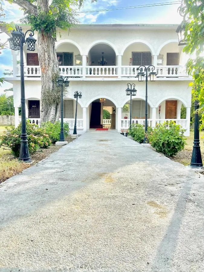 فندق Summerset Residence نيغريل