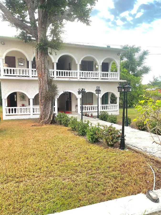 Summerset Residence نيغريل جامايكا