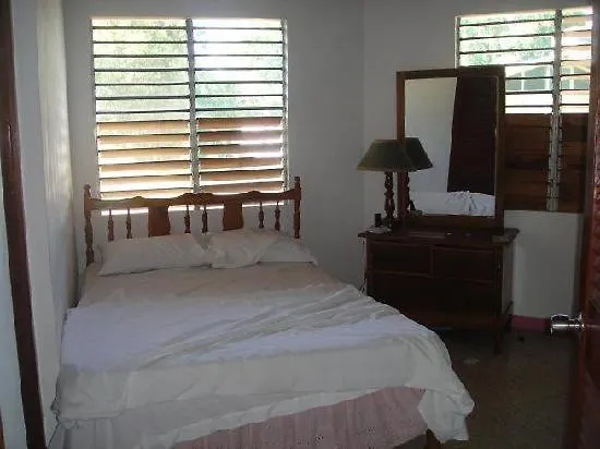 Summerset Residence نيغريل 2*,  جامايكا